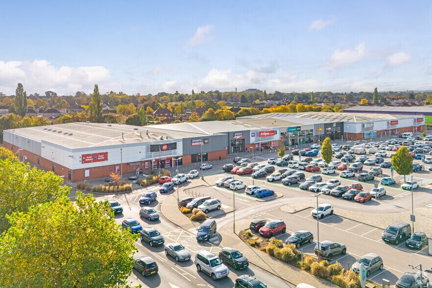Wheatley Hall Rd, Doncaster à louer - Photo du bâtiment - Image 2 de 6