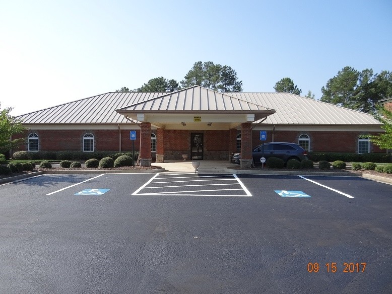 2141 Eastview Pky, Conyers, GA for sale - Building Photo - Image 1 of 54