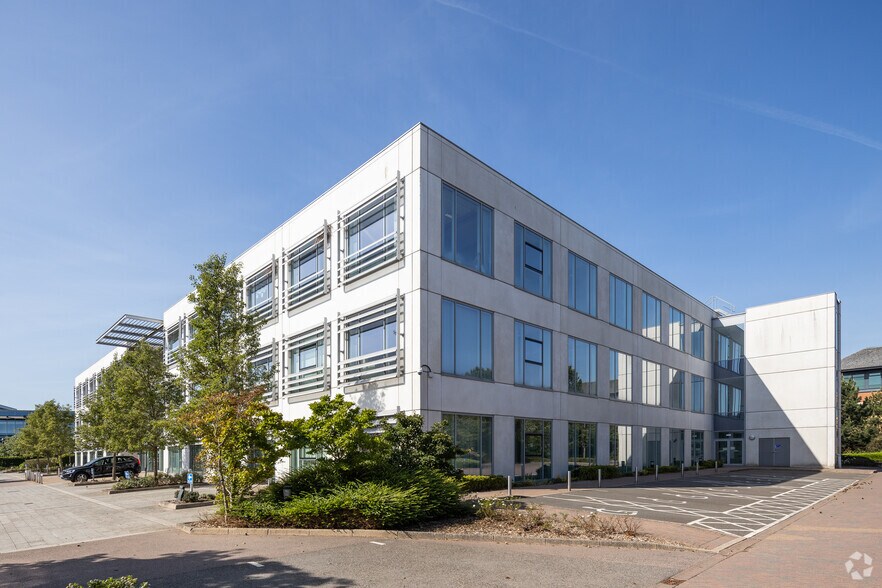 2700 John Smith Dr, Oxford à louer - Photo du bâtiment - Image 2 de 21