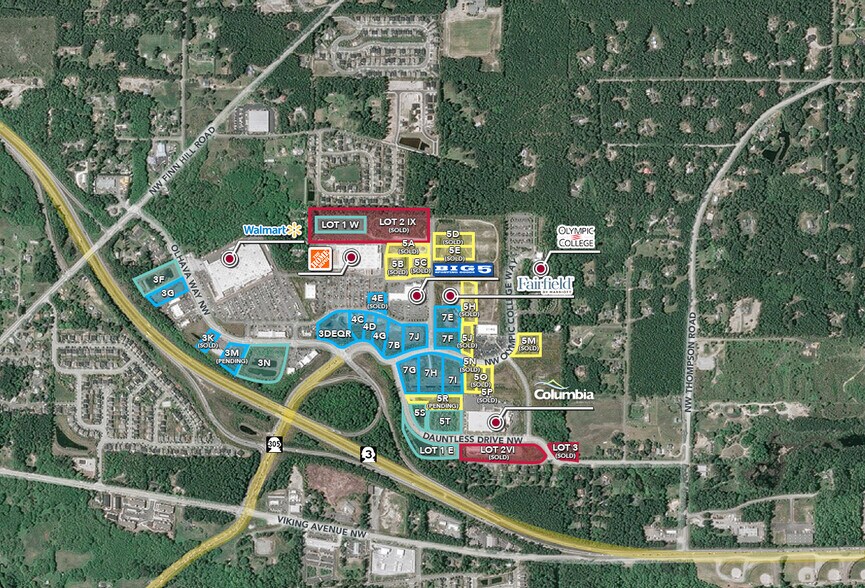 College Marketplace, Poulsbo, WA à vendre - Photo du bâtiment - Image 1 de 5