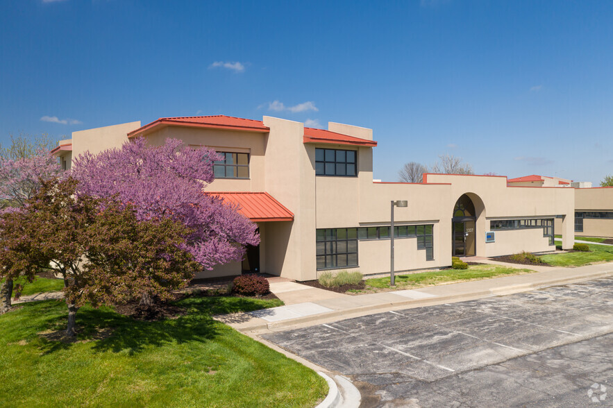 1337 S Fountain Dr, Olathe, KS for sale - Primary Photo - Image 1 of 5