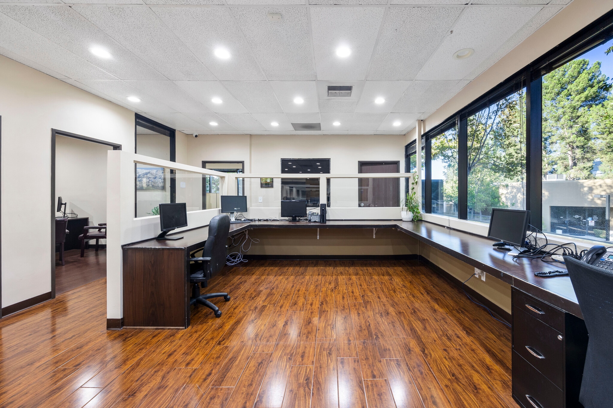 23275 South Pointe Dr, Laguna Hills, CA à vendre Photo principale- Image 1 de 27