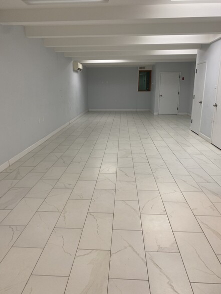 6721 13th Ave, Brooklyn, NY for lease - Building Photo - Image 3 of 7