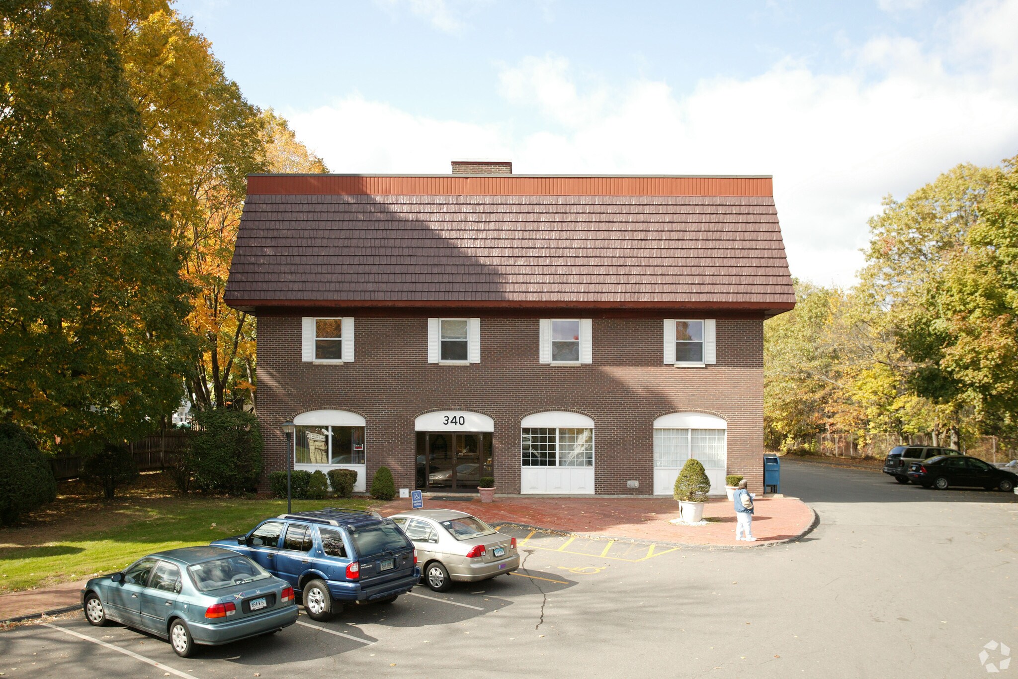 340 Broad St, Windsor, CT for lease Building Photo- Image 1 of 4