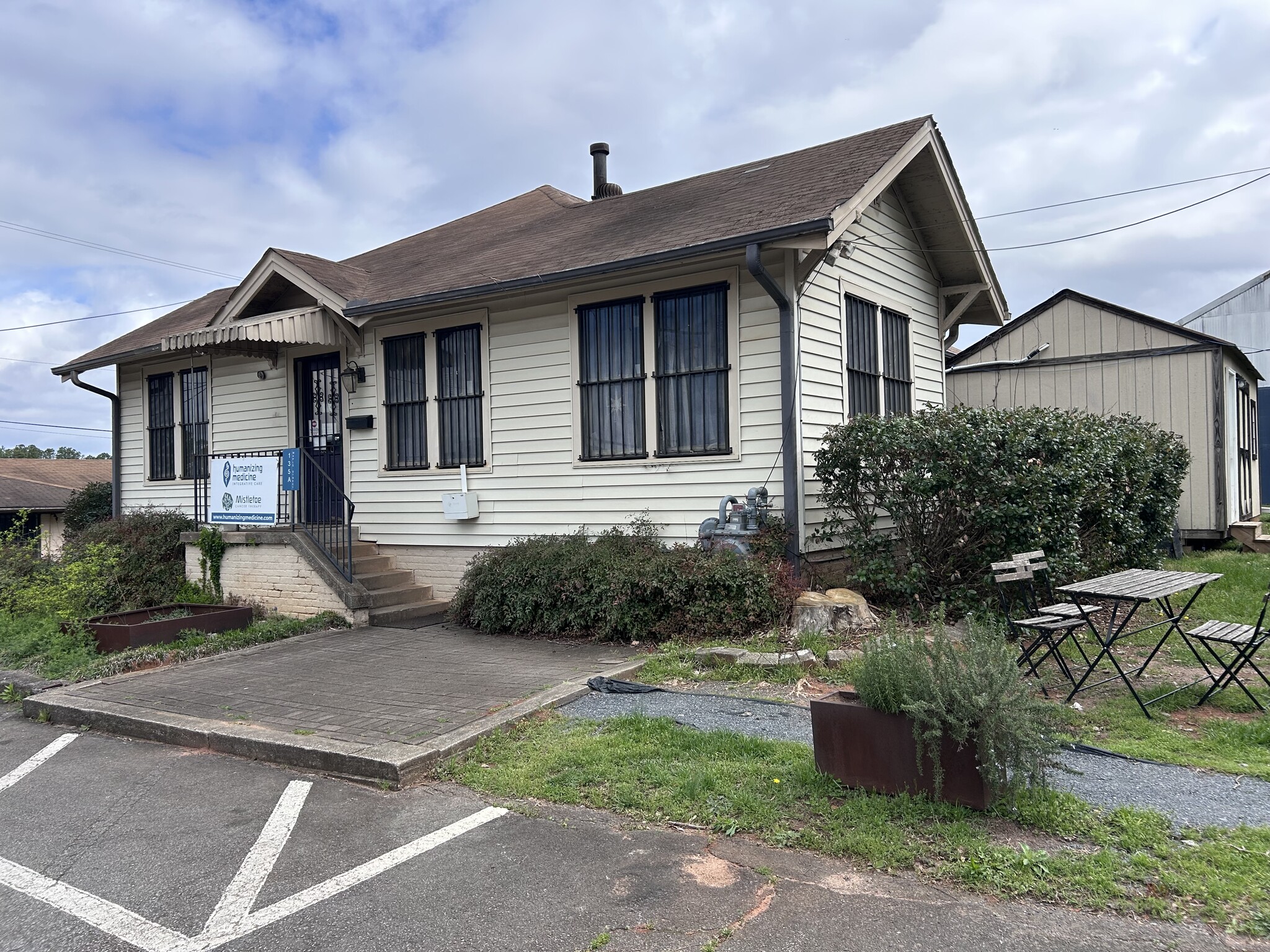 135 Maple St, Avondale Estates, GA for lease Primary Photo- Image 1 of 12