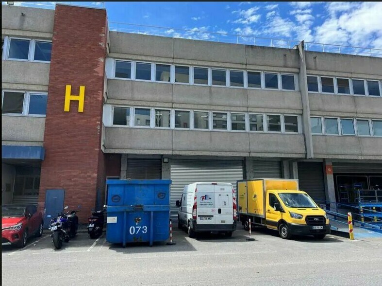 Flex dans Saint-Ouen-sur-Seine à louer - Photo du bâtiment - Image 2 de 3