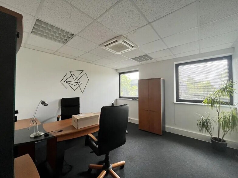 Office in Cesson-Sévigné for lease - Interior Photo - Image 3 of 8