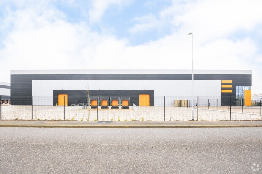 Sallow Rd, Corby à vendre - Photo du bâtiment - Image 3 de 4