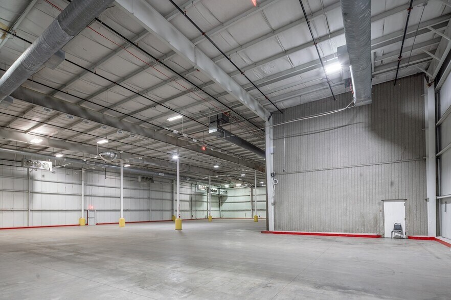 8660 N Eldridge Pky, Houston, TX for sale - Interior Photo - Image 3 of 9