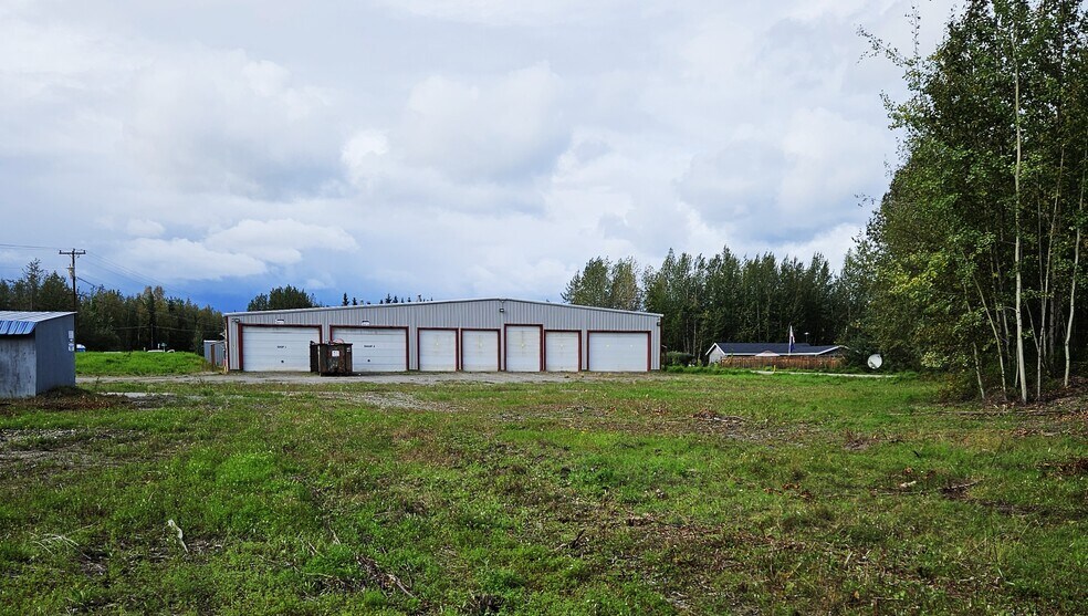 4443 Moose Creek, North Pole, AK à vendre - Photo du bâtiment - Image 2 de 36