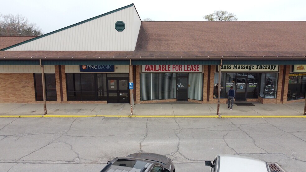 100 Hadley Rd, Greenville, PA à louer - Photo du bâtiment - Image 2 de 7