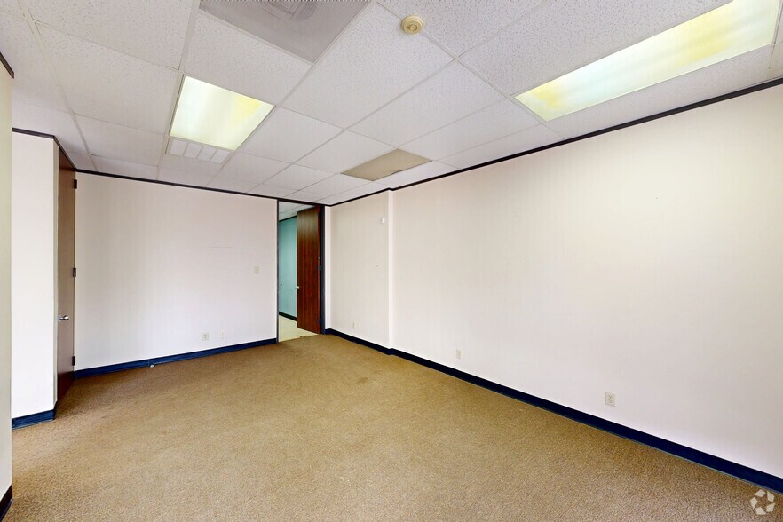 1400 N Sam Houston Pky E, Houston, TX à louer - Numérisation 3D de Matterport - Image 2 de 10