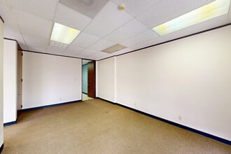 1400 N Sam Houston Pky E, Houston, TX à louer Numérisation 3D de Matterport- Image 1 de 7