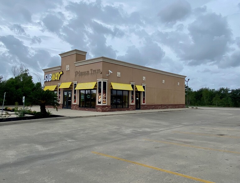 6757 W Port Arthur Rd, Port Arthur, TX for lease - Building Photo - Image 2 of 14