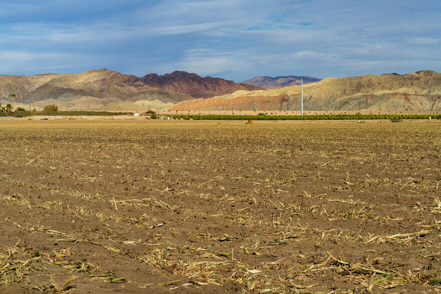 637.29 AC Seven Farmground Ranches portefeuille de 7 propriétés à vendre sur LoopNet.ca - Photo du bâtiment - Image 3 de 8