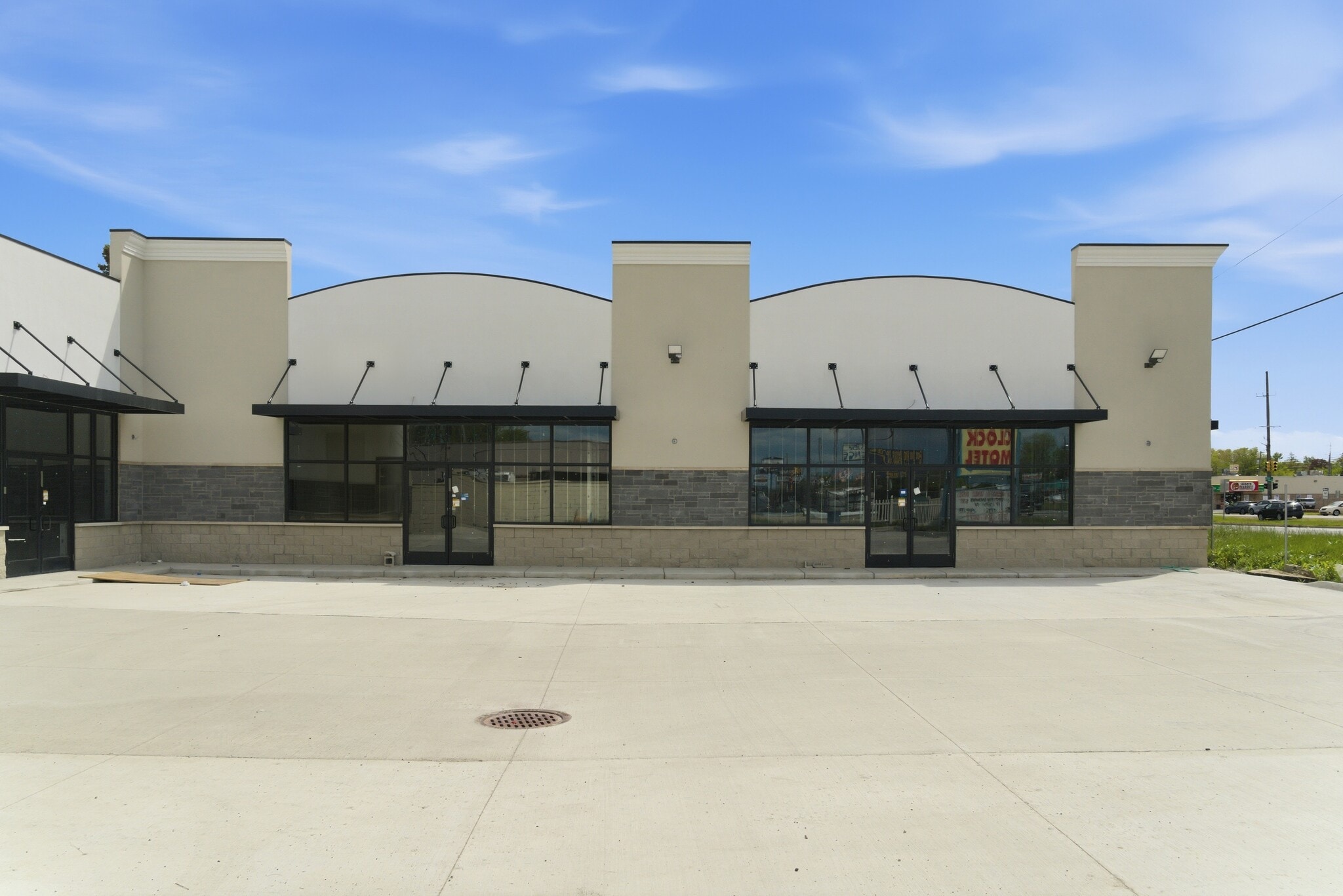 6452 N Telegraph Rd, Dearborn Heights, MI à louer Photo intérieure- Image 1 de 13