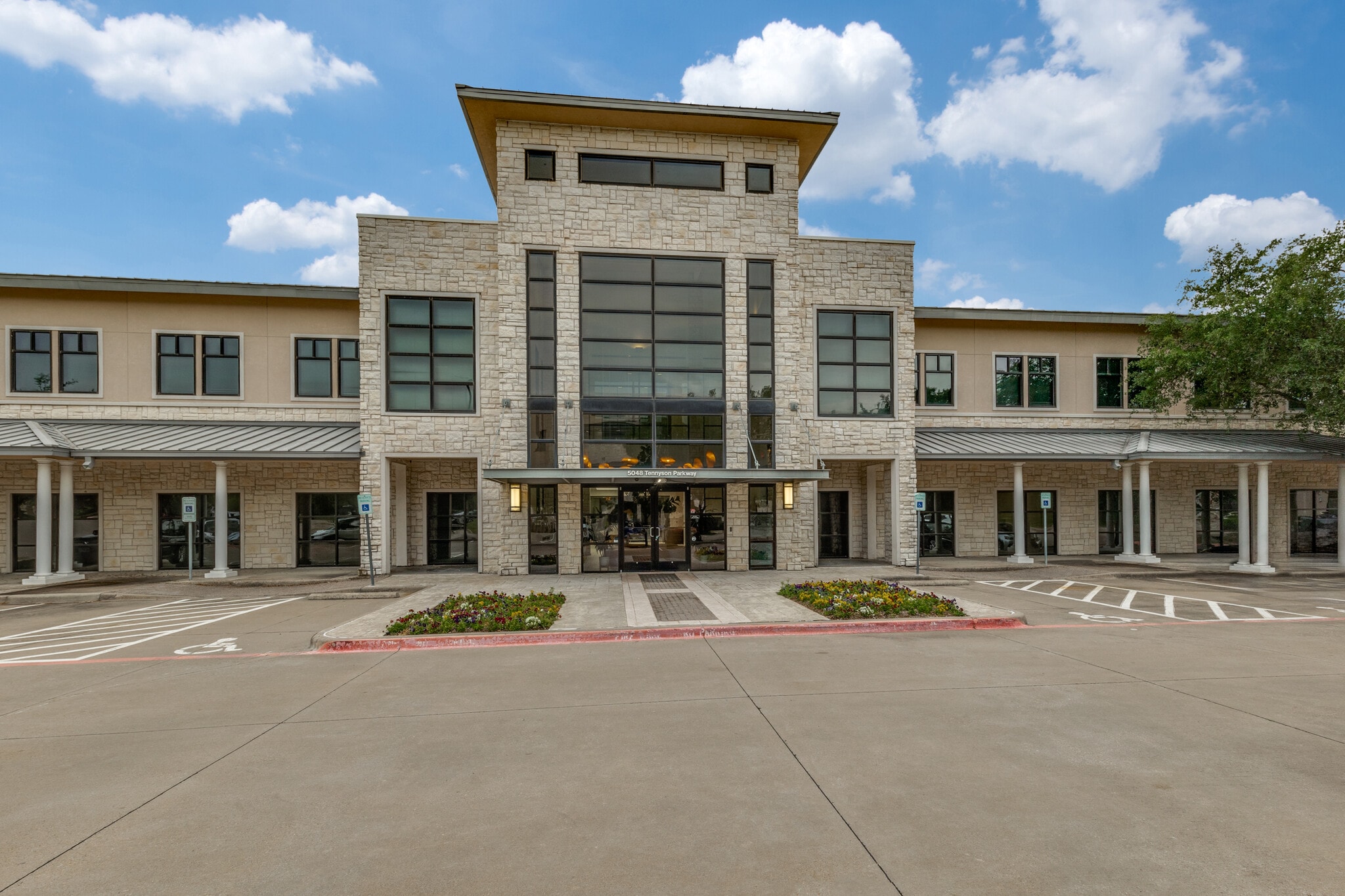 5048 Tennyson Pky, Plano, TX for lease Building Photo- Image 1 of 27