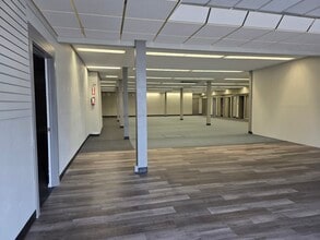 11805 E 1st Ave, Spokane Valley, WA for lease Interior Photo- Image 2 of 5