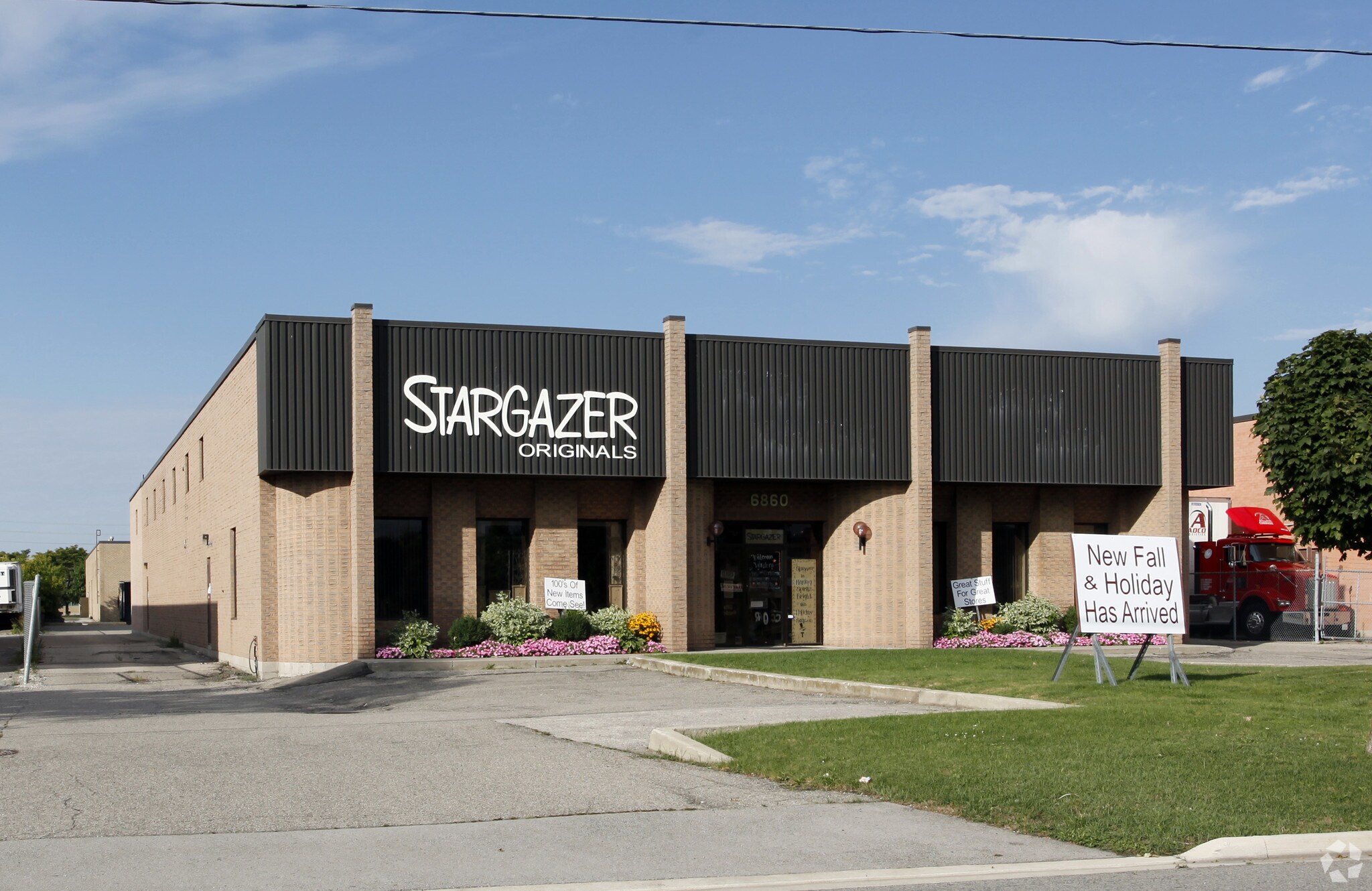 6860 Pacific Cir, Mississauga, ON for sale Primary Photo- Image 1 of 1