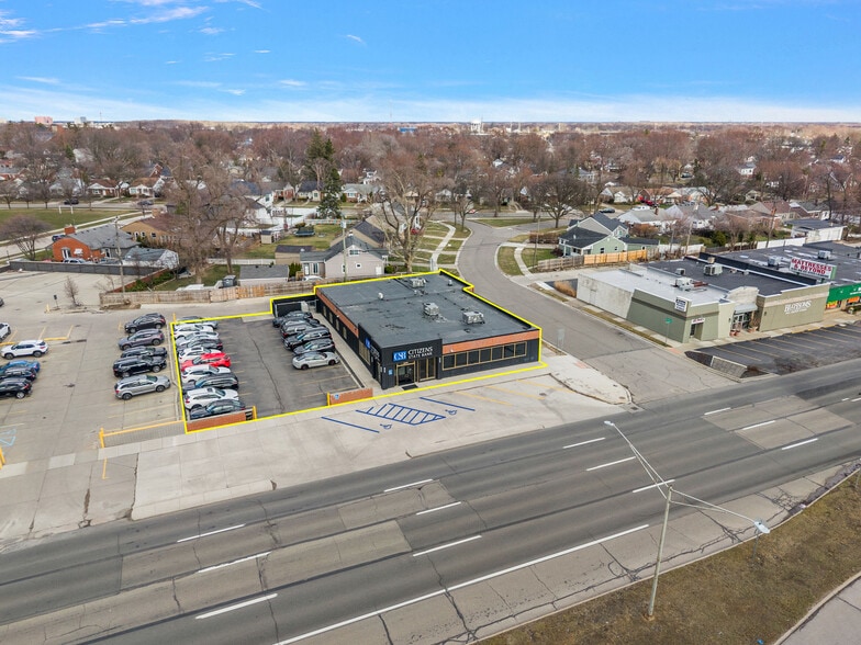 32500 N Woodward Ave, Royal Oak, MI for sale - Aerial - Image 3 of 17