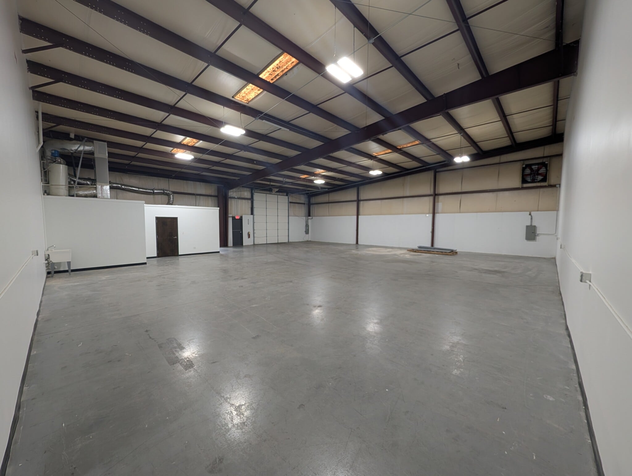 478 Northdale Rd, Lawrenceville, GA for lease Interior Photo- Image 1 of 7
