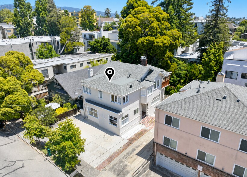 368 Adams St, Oakland, CA à vendre - Photo du bâtiment - Image 3 de 17