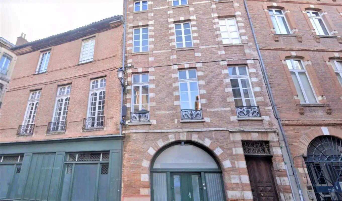 Office in Toulouse for lease Building Photo- Image 1 of 14