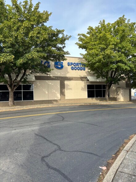 2525 NE Highway 99 W, Mcminnville, OR for lease - Building Photo - Image 2 of 5
