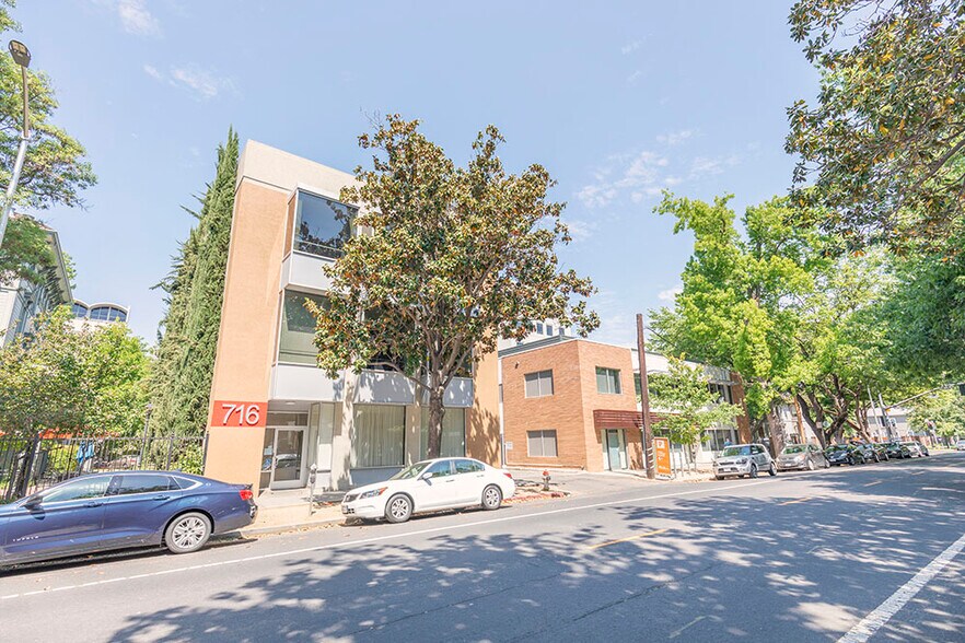 716 10th St, Sacramento, CA for lease - Building Photo - Image 2 of 3