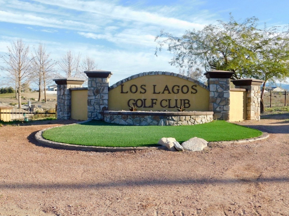 6335 Entrada Verdes via, Fort Mohave, AZ for sale Primary Photo- Image 1 of 36