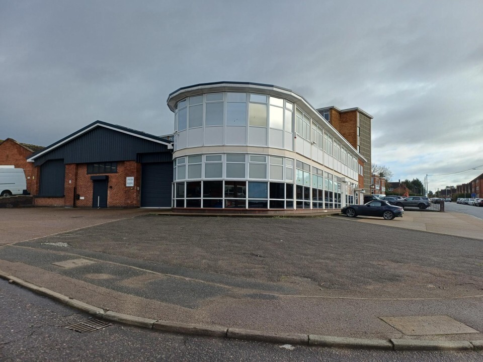 14-16 Iliffe Av, Oadby for lease Primary Photo- Image 1 of 6