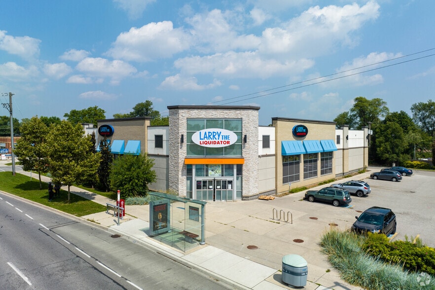 1925 Victoria Park Av, Toronto, ON for lease - Primary Photo - Image 1 of 5