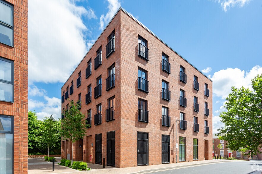 Brunswick Rd, Gloucester à louer - Photo du bâtiment - Image 2 de 3