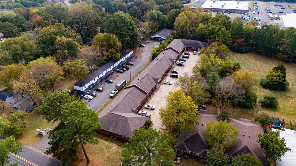 1839 Tyler St, Conway, AR à vendre - Photo du bâtiment - Image 3 de 29