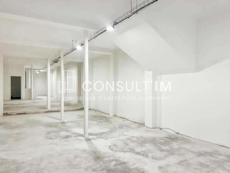 58 Rue De Paradis, Paris for lease - Building Photo - Image 2 of 6