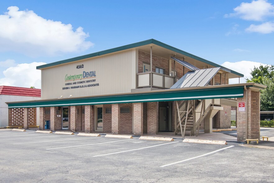 4562 Bissonnet St, Bellaire, TX for lease - Building Photo - Image 1 of 16