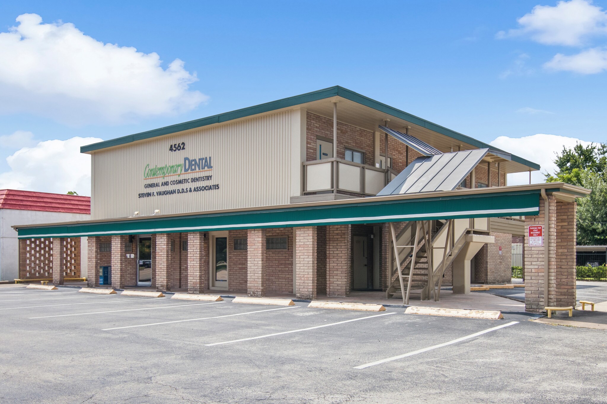 4562 Bissonnet St, Bellaire, TX for lease Building Photo- Image 1 of 17