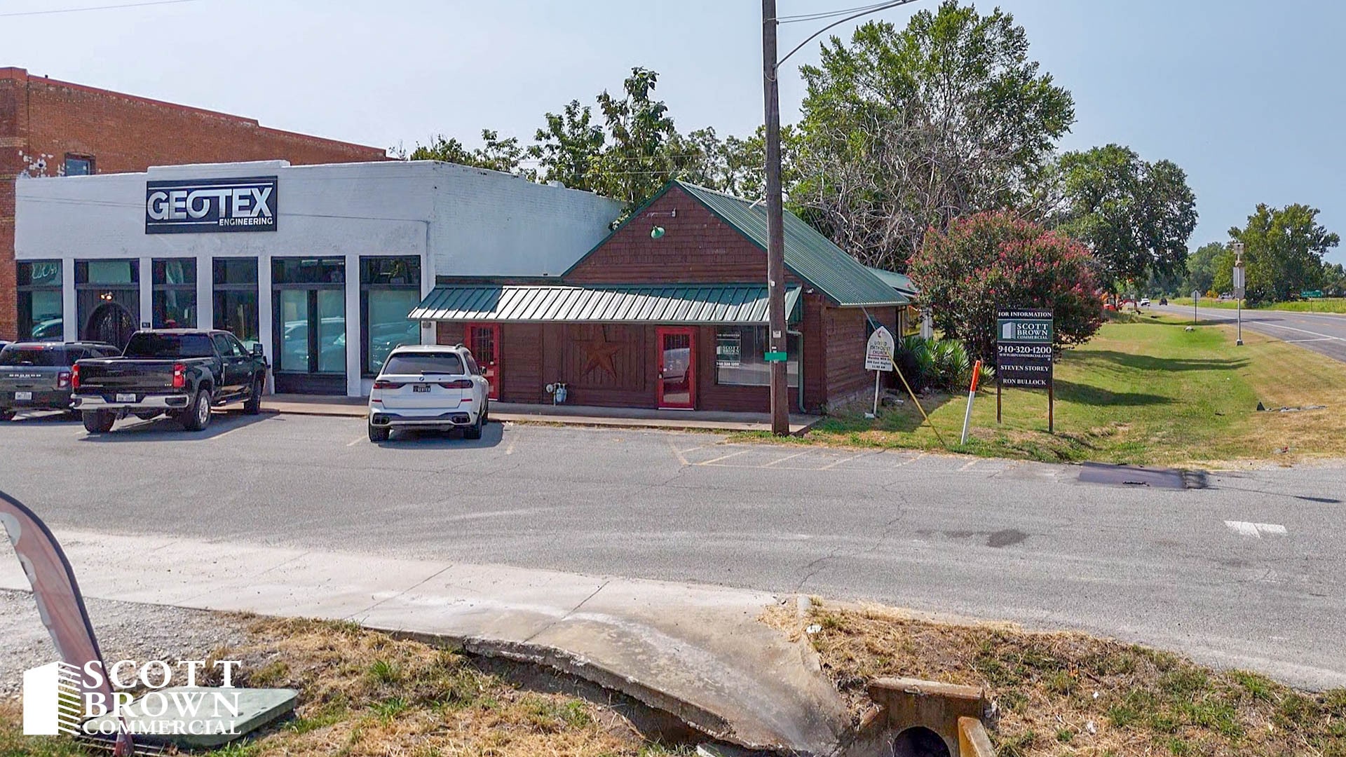 108 W Hughes St, Collinsville, TX for lease Building Photo- Image 1 of 14