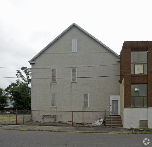 34 Norman St, Bridgeport, CT for lease - Primary Photo - Image 1 of 2