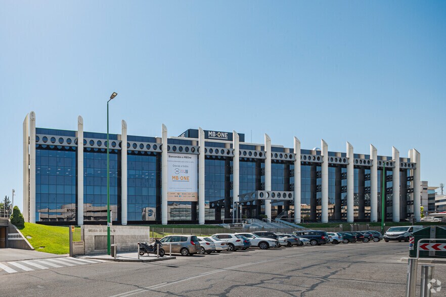 Avenida de Europa, 19, Alcobendas, Madrid à louer - Photo du bâtiment - Image 2 de 5