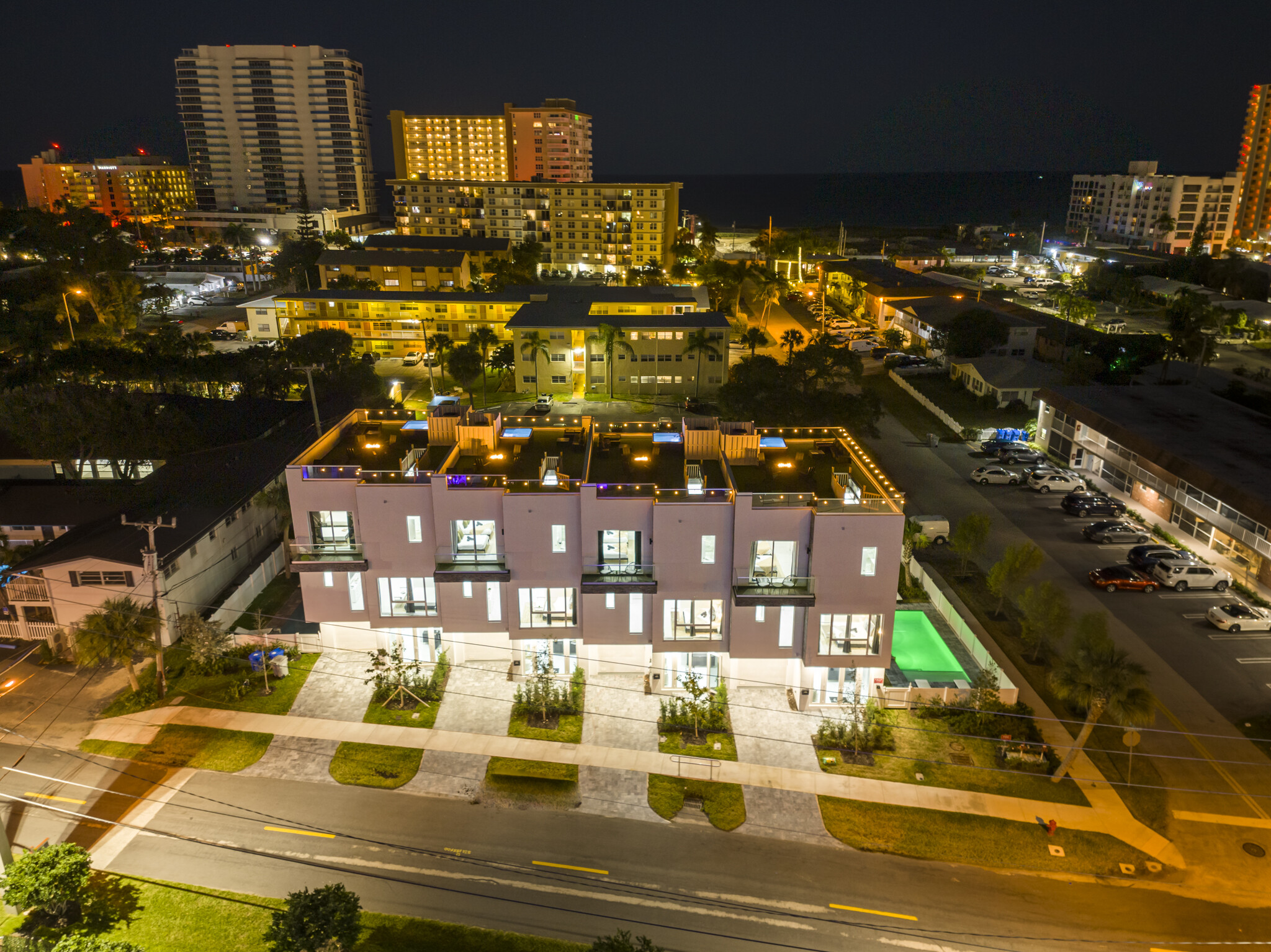 1000-1006 N Riverside Dr, Pompano Beach, FL à vendre Photo du bâtiment- Image 1 de 96