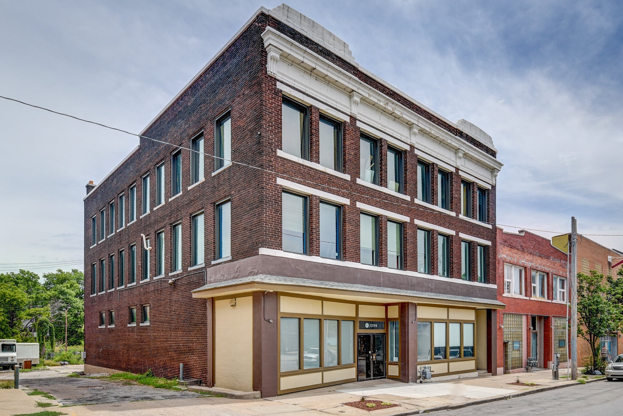 3219 Troost Ave, Kansas City, MO for sale Primary Photo- Image 1 of 25