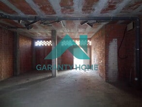 Retail in Cáceres, Cáceres for lease Interior Photo- Image 2 of 5