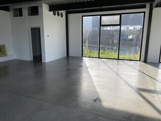 Plus de détails pour 2 Impasse Marthe Condat, Toulouse - Commerce de détail à louer