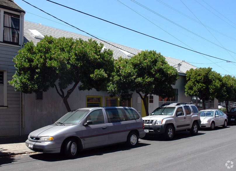 2865 18th St, San Francisco, CA for lease - Building Photo - Image 2 of 58