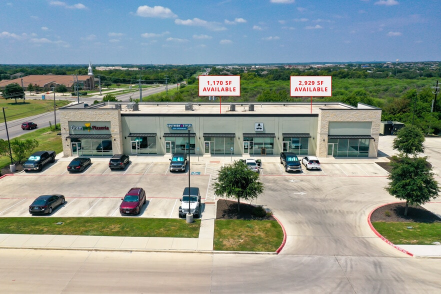 121 Cibolo Commons, Cibolo, TX à louer - Photo du bâtiment - Image 1 de 11