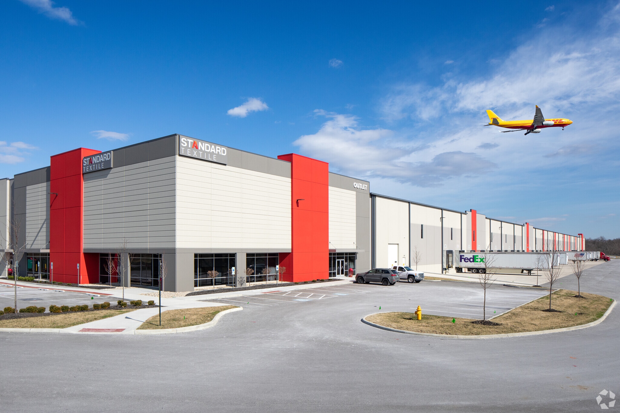 2960 Riverview Dr, Hebron, KY à louer Photo du bâtiment- Image 1 de 7