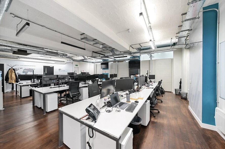 1-6 Newbury St, London for sale - Building Photo - Image 2 of 26