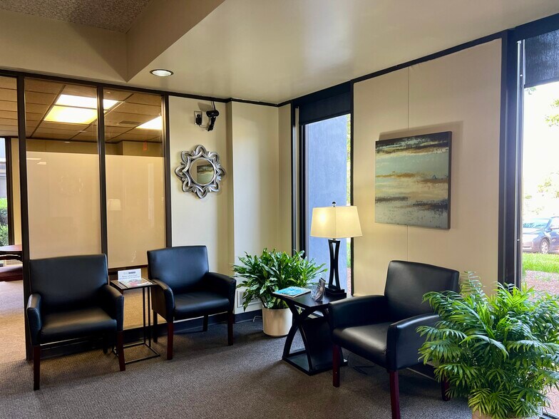 1200 Woodruff Rd, Greenville, SC à louer - Photo intérieure - Image 2 de 7