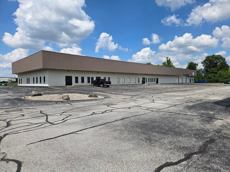 6032 Highview Dr, Fort Wayne, IN for lease - Building Photo - Image 1 of 4